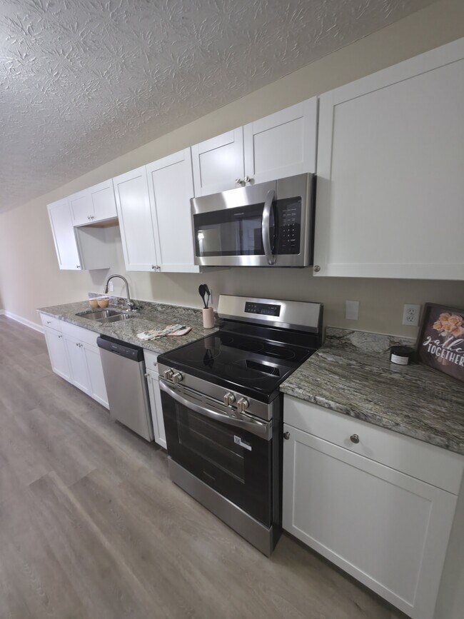 Photo - 291 Westchester Cir
