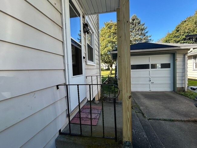 Photo - 518-520 Sloan Ave Unit 518 Sloan