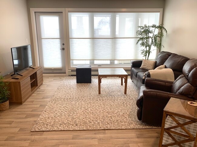 Photo - 318 108 St Unité 105