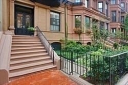 Building Photo - 191 Beacon St Unit 4