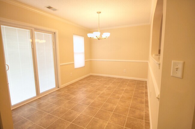 Photo - Spacious, Beautiful 3 BR, 2.5 bath with fenced in yard!