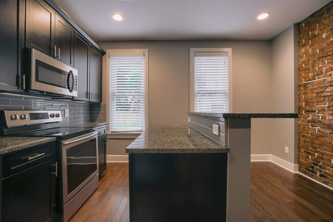 Photo - Summit St 788-790 MLR Apartment Unit 788