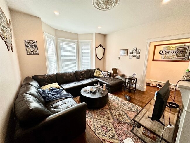 Photo - 152 L St Unit 1