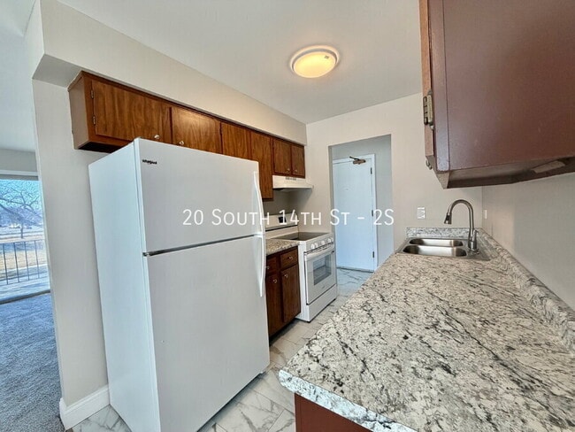 Photo - 20 S 14th St Unit 2S