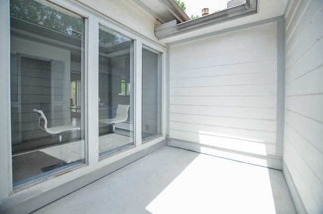 Photo - 1702 Cherry Bend Dr