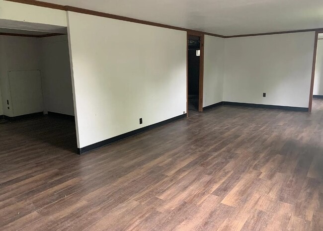 Photo - 1028 W 12th St