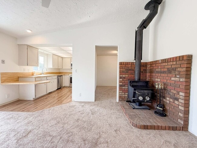 Photo - 80 S Heather Dr