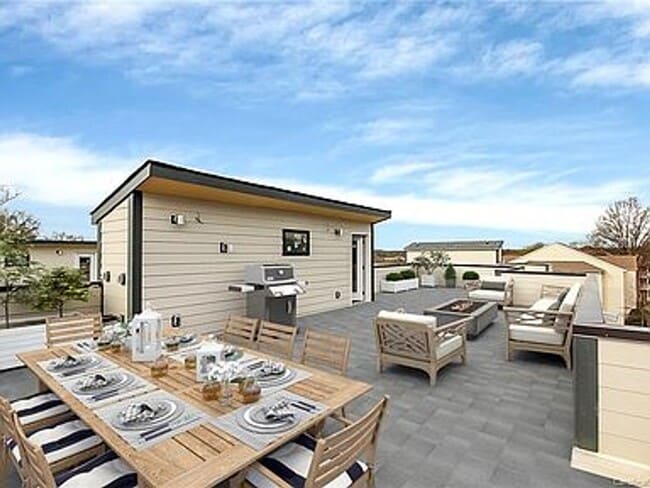 Photo - Located in the Smallwood Neighborhood only minutes to uptown Charlotte and all the major corridor...