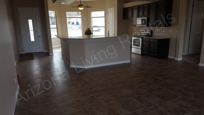 Photo - BEAUTIFUL RV GARAGE HOME