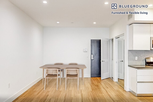 Photo - 518 N Gramercy Pl Unidad ID9356A