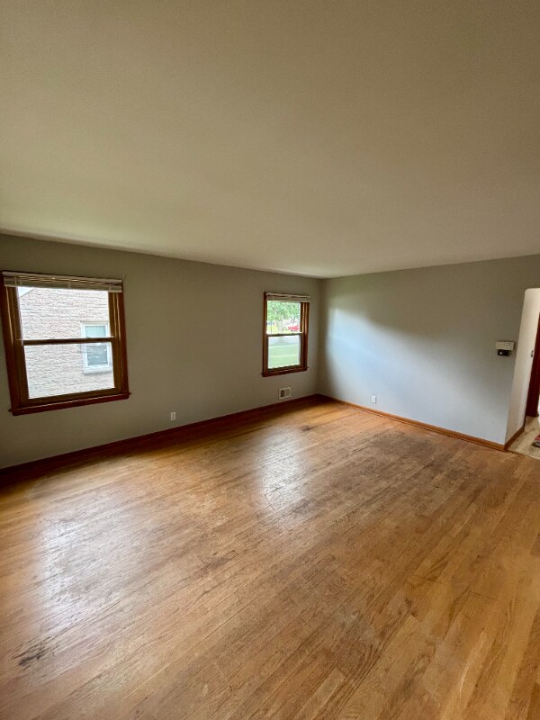 Photo - 3389 S Whitnall Ave Unit 3389