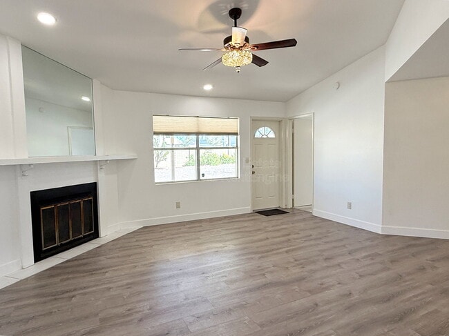 Photo - 4536 E Cheyenne Dr