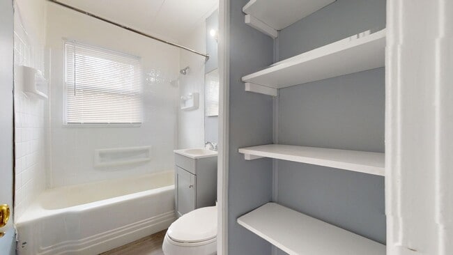 Photo - 393 Spayer Ln