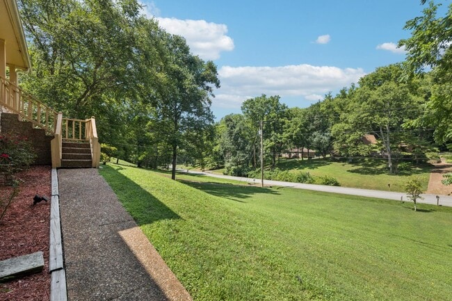 Photo - 1972 Sunnyside Dr