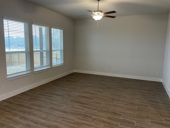 Photo - 151 Buckle Cove