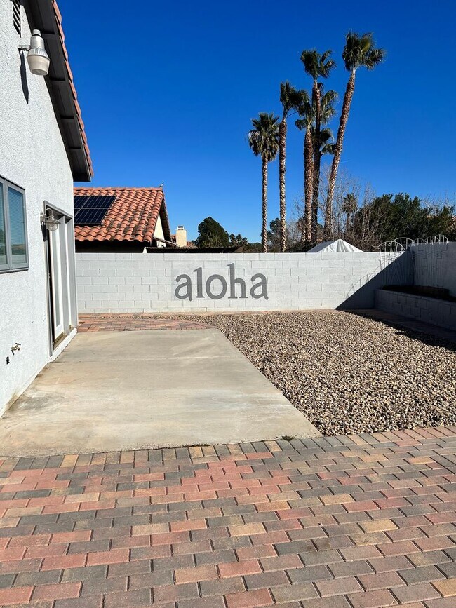 Photo - CHARMING 1 STORY - 2 BEDROOM HOME CLOSE TO...