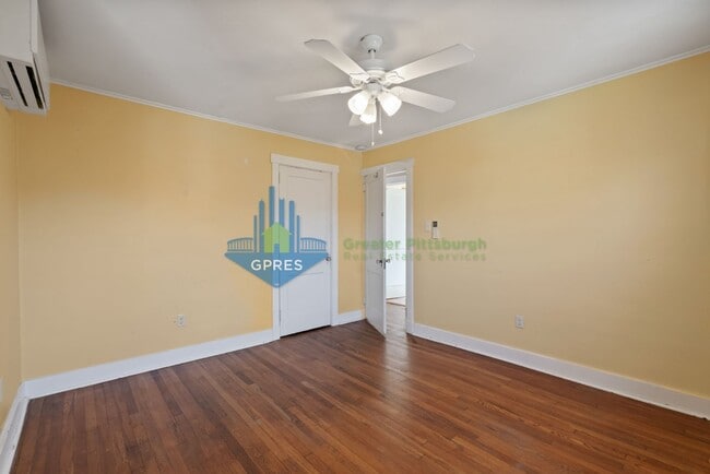 Photo - Spacious 3-Bedroom Home w/ Parking & Centr...