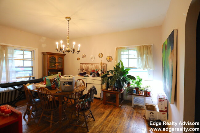Photo - 132 Kilsyth Rd Unit 2