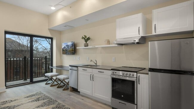 Photo - Beautiful Studio and One Bedrooms West Gra...