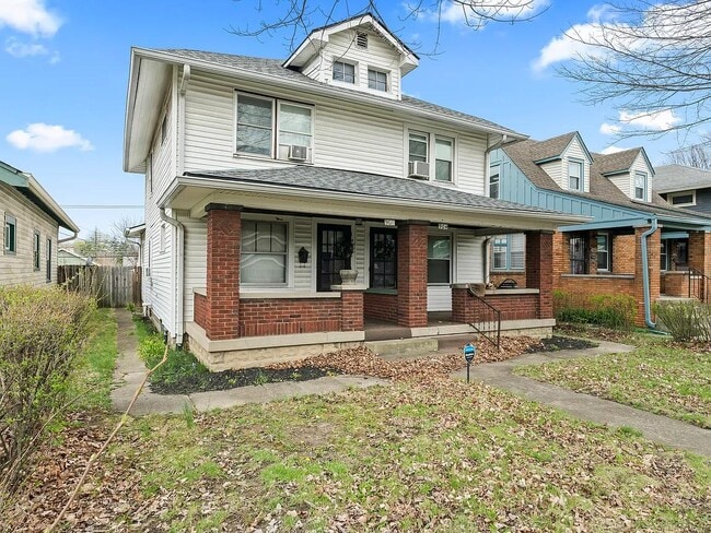 902 N Emerson Ave