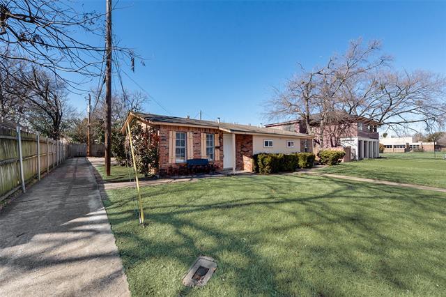 506 N Elm St