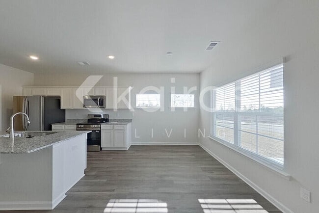 Photo - 2253 Banyon Cir