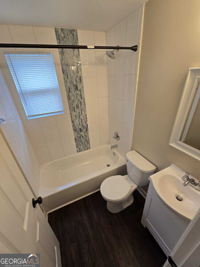 Photo - 510 Woodard Ave