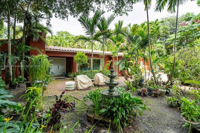 Building Photo - 14000 N Miami Ave Rental