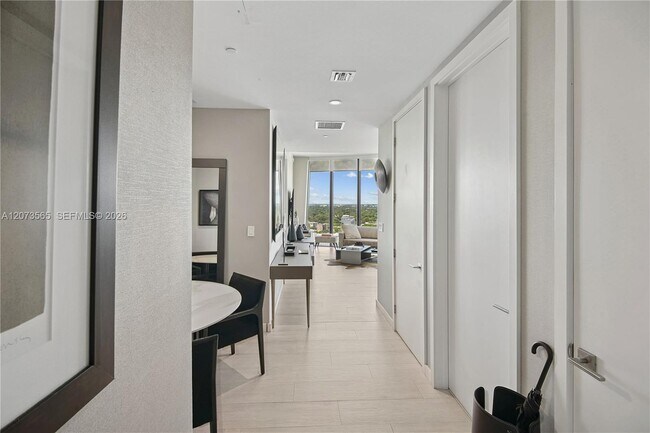 Building Photo - 2831 S Bayshore Dr Unit 1908