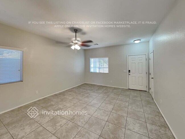 Photo - 2101 E Caspian Way