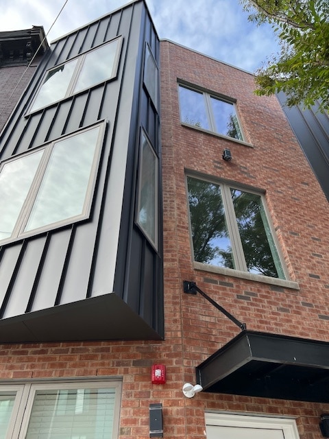 Building Photo - 2556 Frankford Ave