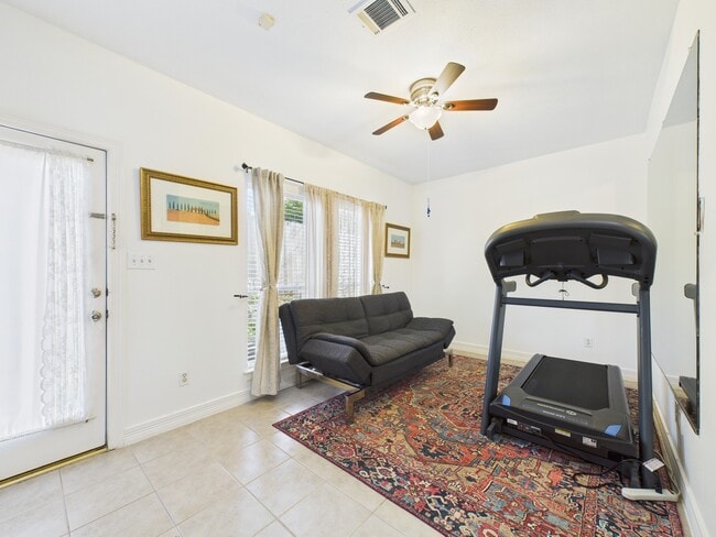 Photo - 3811 Jack St