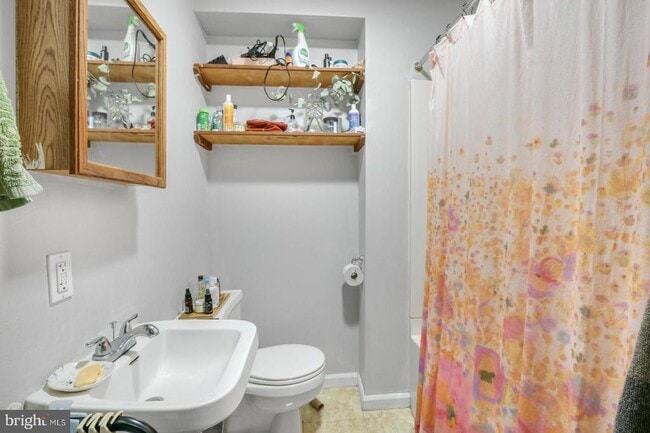 Photo - 2220 Almond St Unit 1