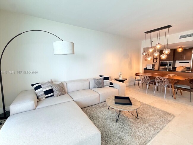 Building Photo - 475 Brickell Ave Unit 4611