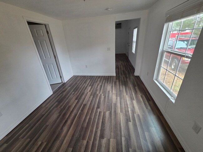 Photo - 213 S Ave E Unit B (1146)