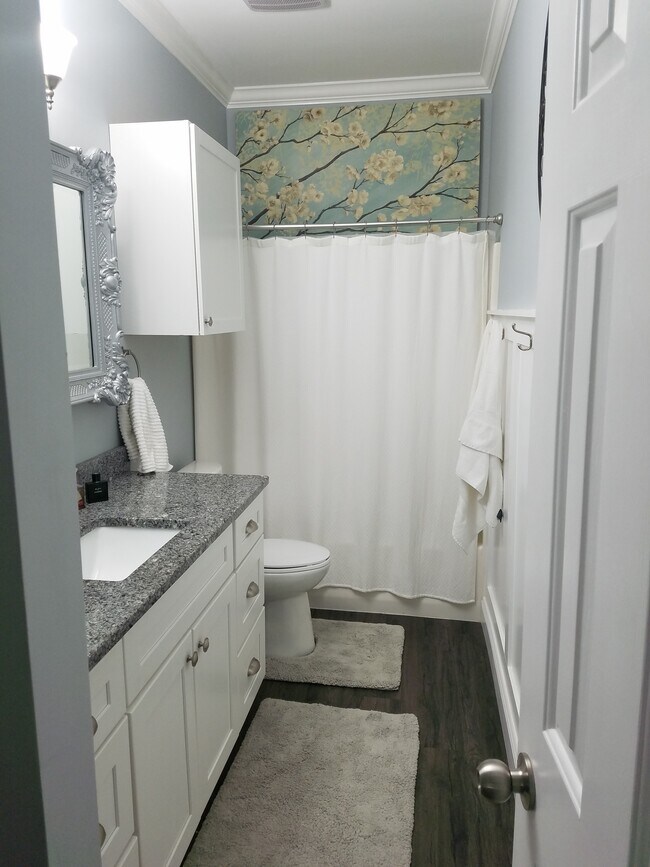 Photo - 1600 Sturdivant Dr Unit 13