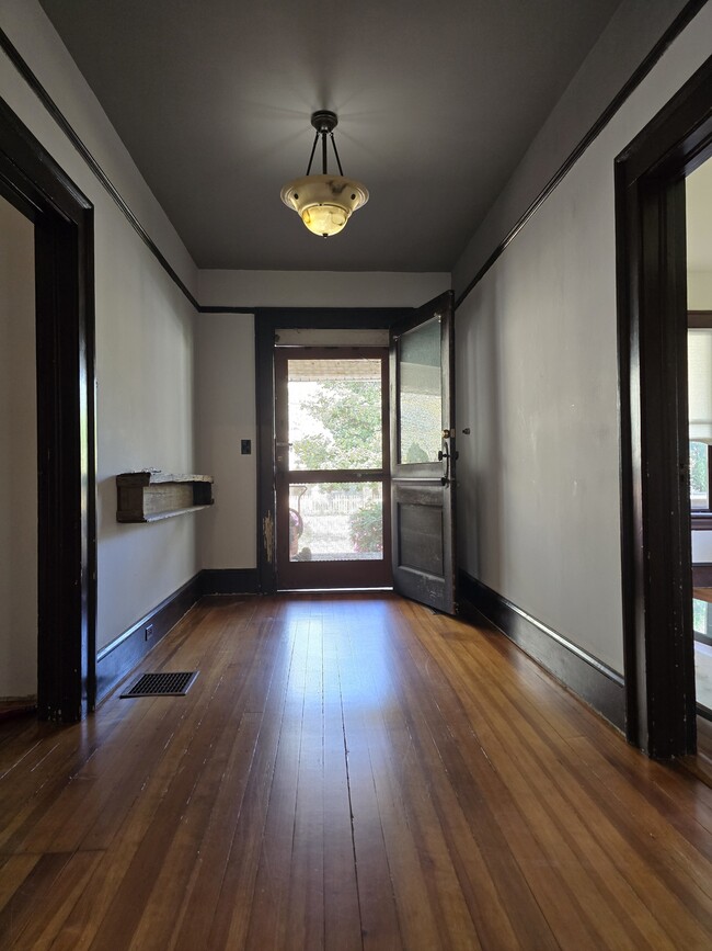 Photo - 29 Westwood Pl Unit A