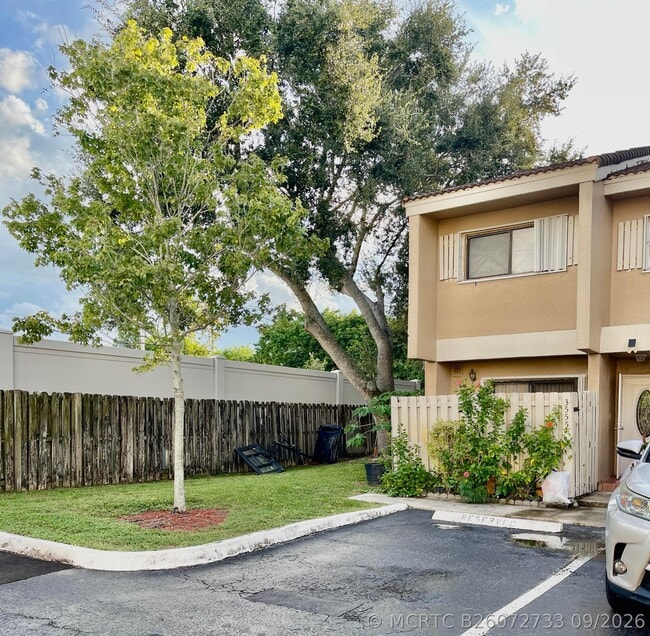 Photo - 3555 NW 91st Ln