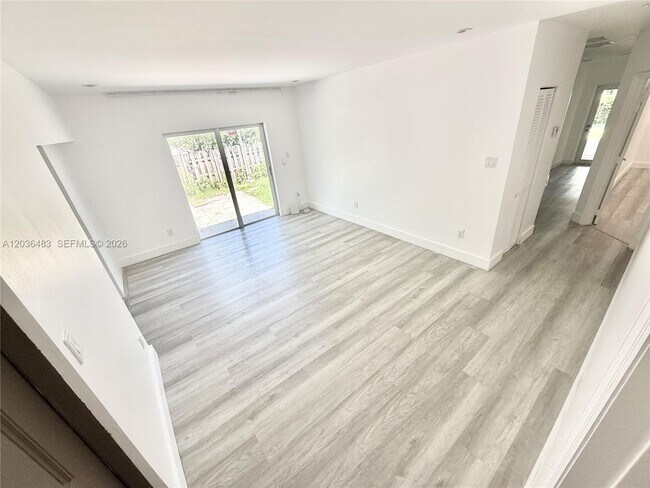 Photo - 1272 NE 145th St