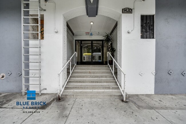 Photo - 1420 Flower St Unit 32
