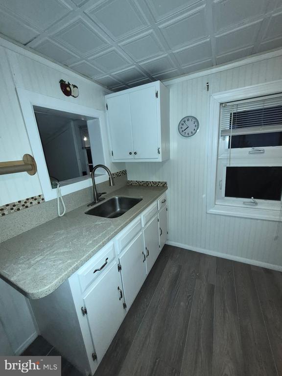 Photo - 381 Stewart Ave