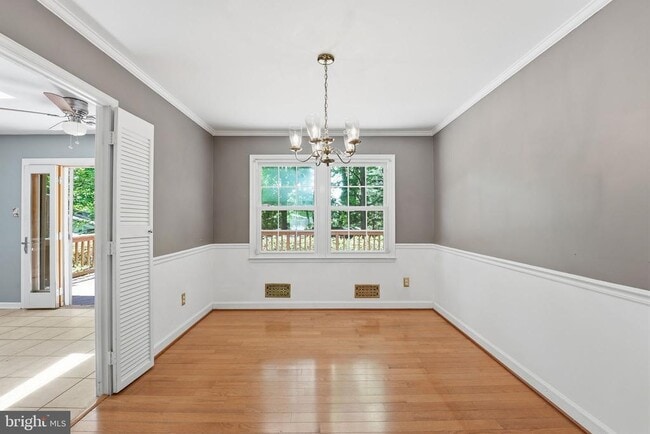 Photo - 8609 Woodview Dr