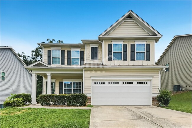Building Photo - 918 Pine Ln