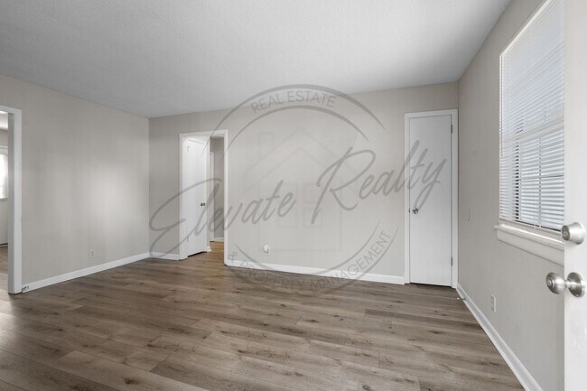 Photo - On Special: Two Bedroom Duplex in Hermitage!