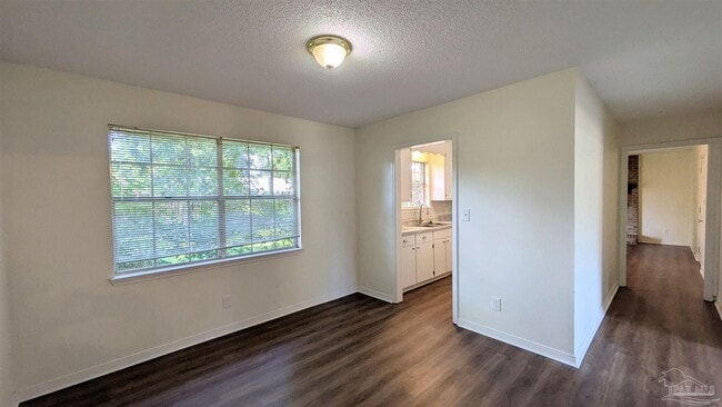 Photo - 6942 Falcon Dr