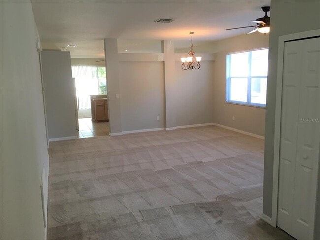 Photo - 904 15th St NE