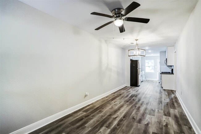 Photo - 4127 Delhi St