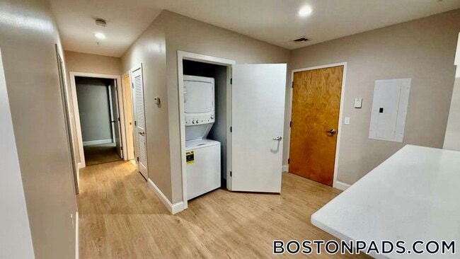 Photo - 75 S Main St Unit 514