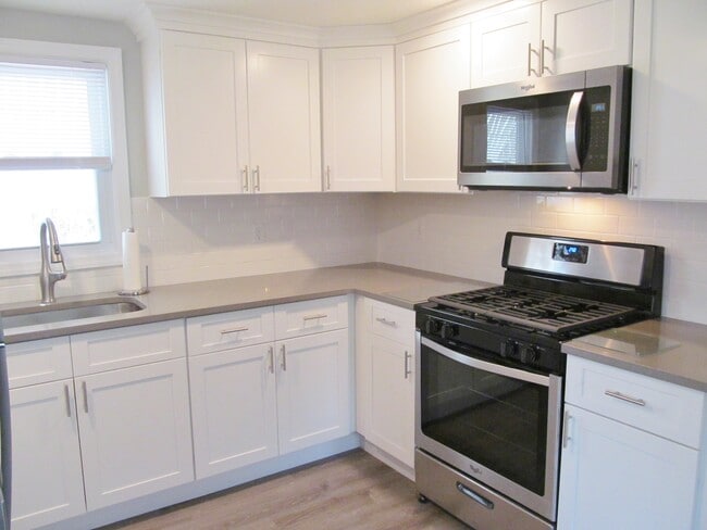 11 Meehan Ave Unit 2
