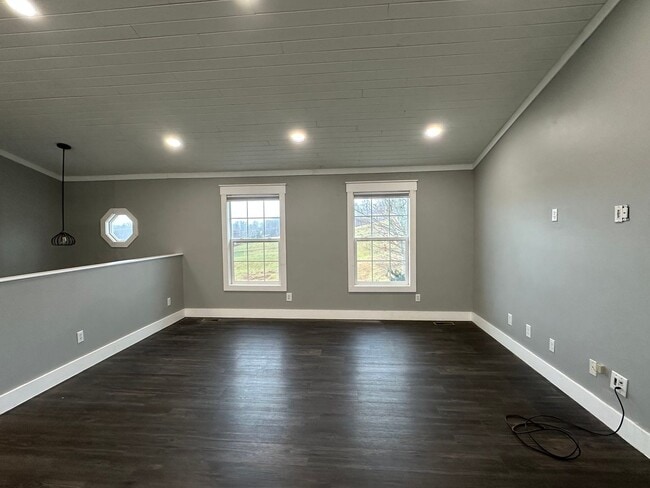 Photo - 4 Bedroom/3 Bathroom House in Piney Flats, TN